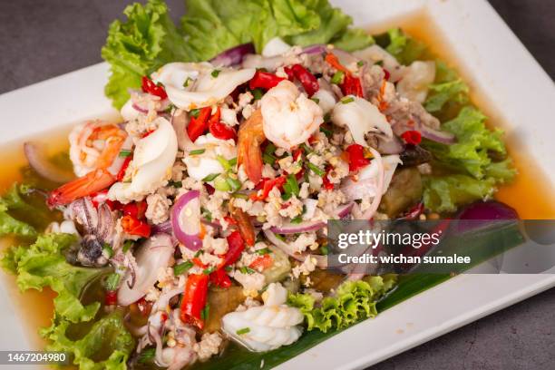 squid shrimp salad, thai food - thai food stock pictures, royalty-free photos & images