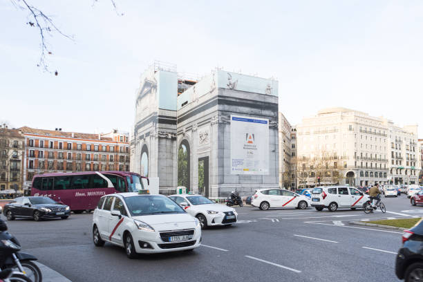 ESP: Puerta de Alcalá Starts Its Works