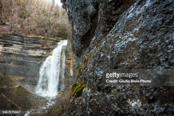 harrison's waterfalls in jura - ruscello stock pictures, royalty-free photos & images