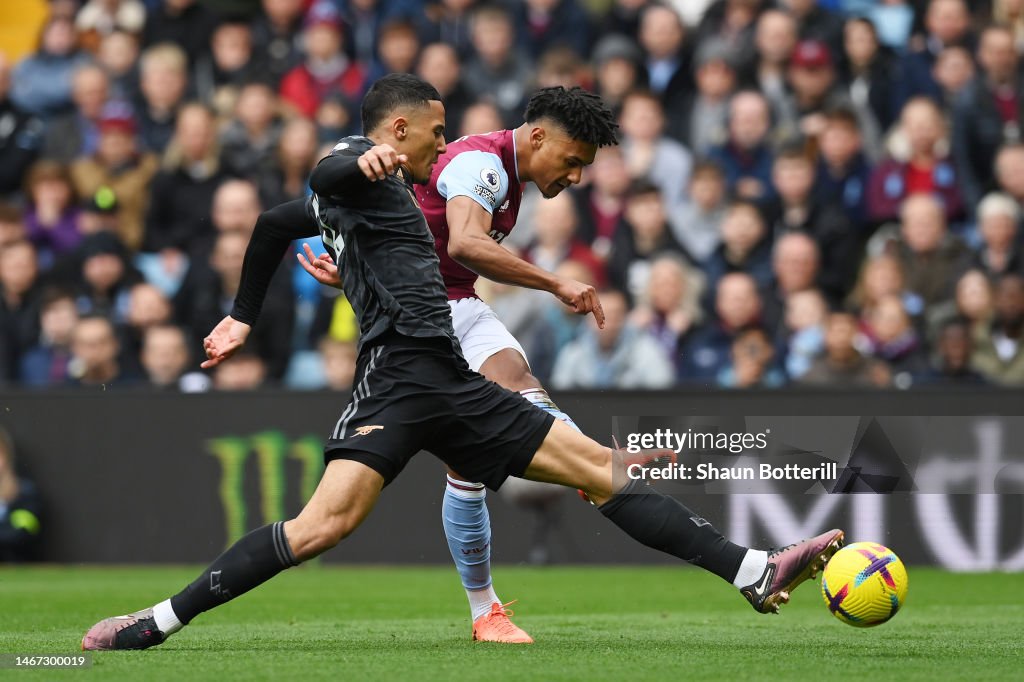 Aston Villa v Arsenal FC - Premier League