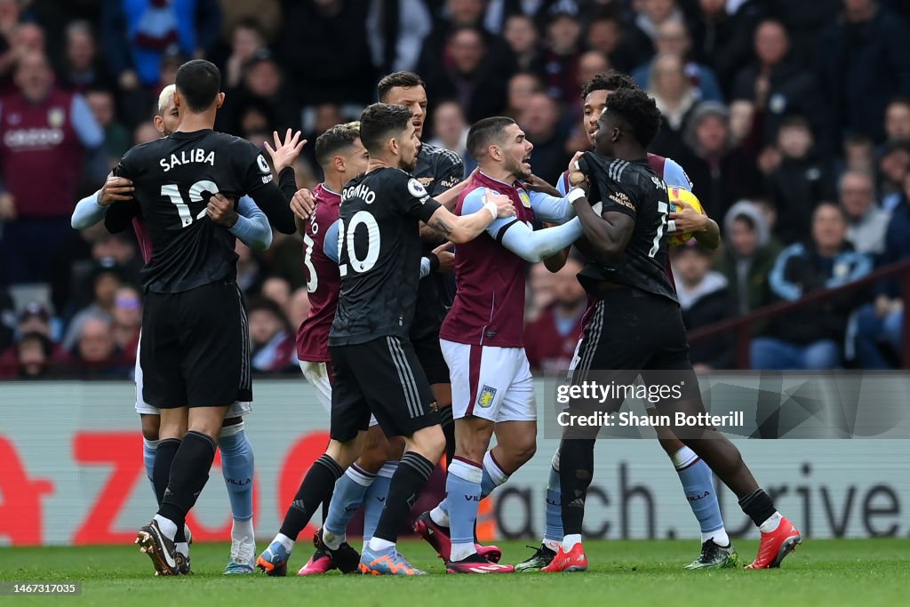 Aston Villa v Arsenal FC - Premier League