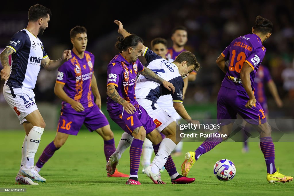 A-League Men's Rd 17 - Central Coast Mariners v Perth Glory