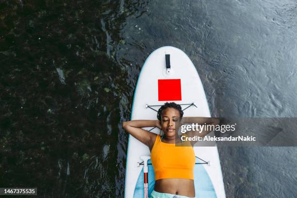 portrait of an adventurer - using a paddle stock pictures, royalty-free photos & images