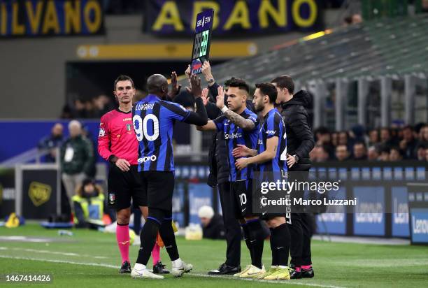 Romelu Lukaku of FC Internazionale is replaced by substitute Lautaro Martinez during the Serie A match between FC Internazionale and Udinese Calcio...