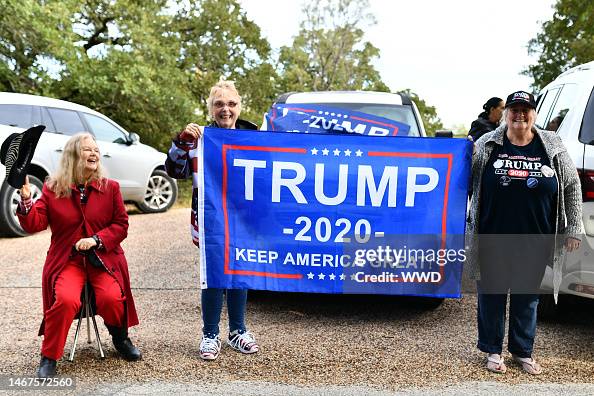 Linda Owens and Trump supporters News Photo - Getty Images