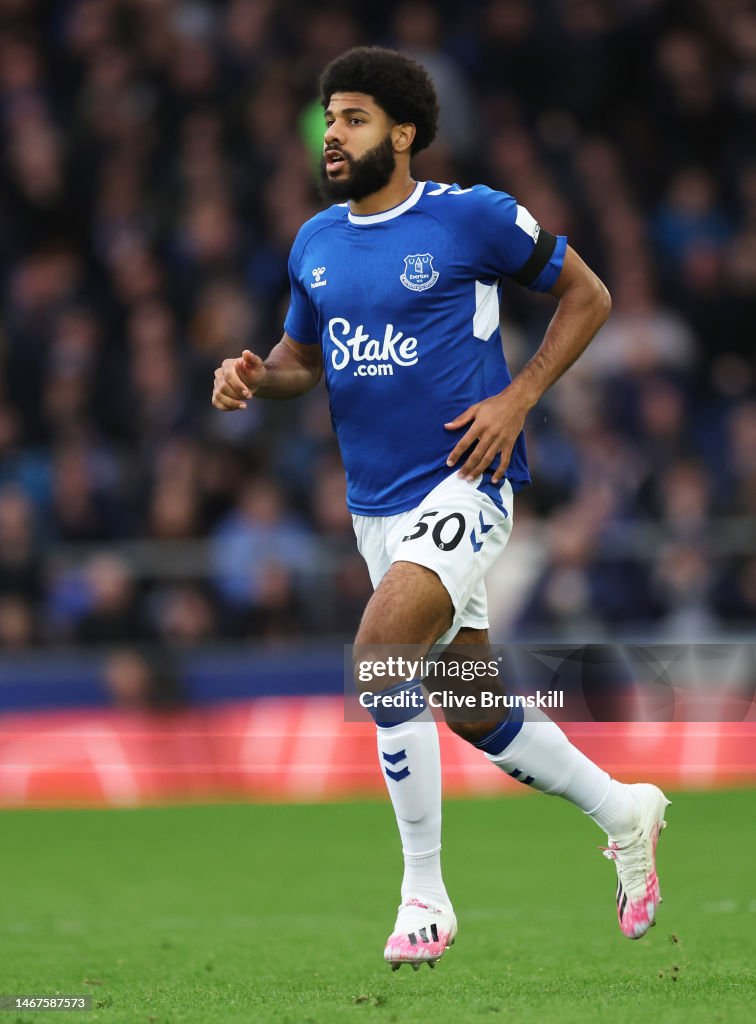 Ellis Simms of Everton in actio during the Premier League match... News ...