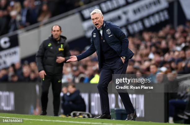 David Moyes, Manager of West Ham United, reacts during the Premier League match between Tottenham Hotspur and West Ham United at Tottenham Hotspur...