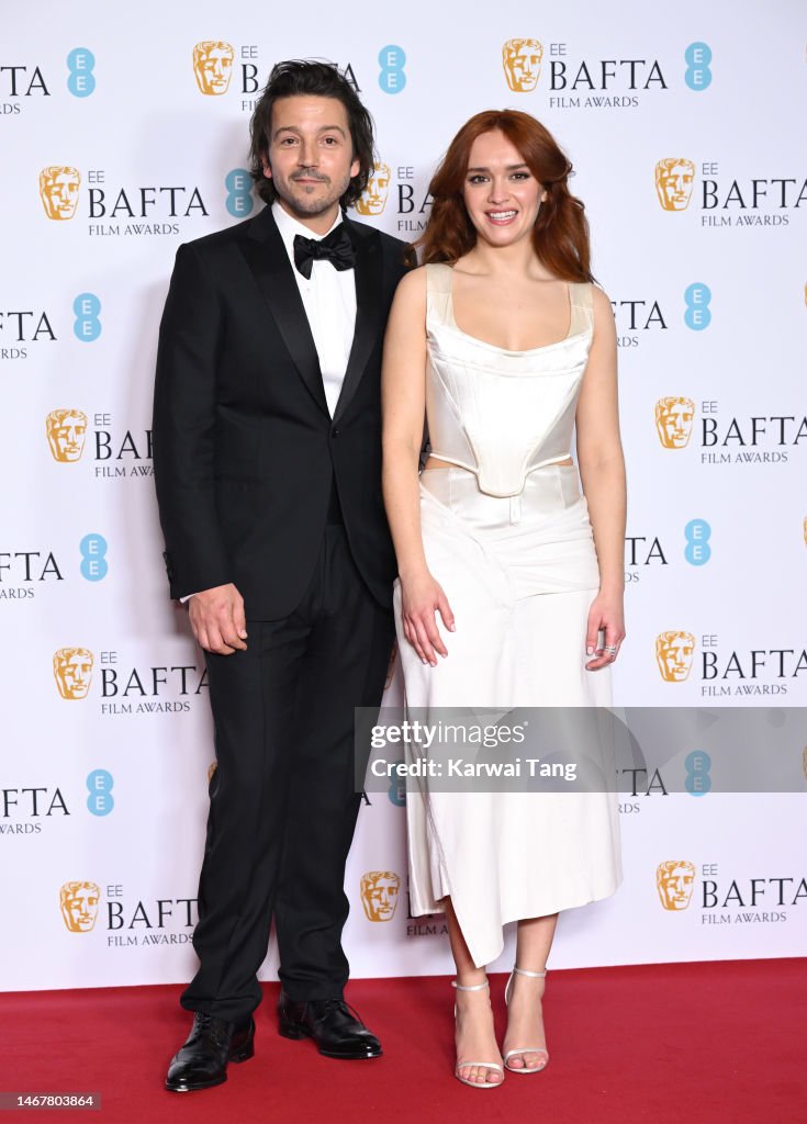 diego-luna-and-olivia-cooke-pose-during-the-ee-bafta-film-awards-2023-at-the-royal-festival.jpg