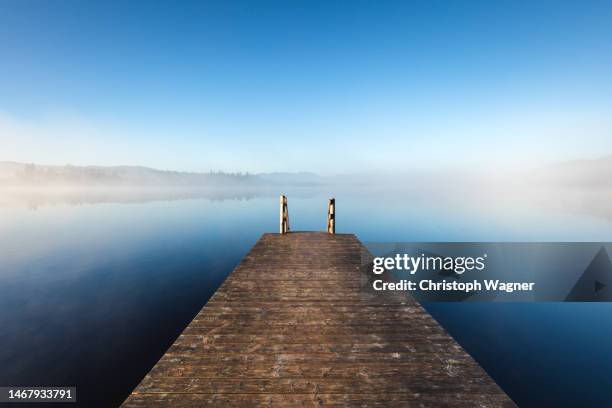 nebel und see - tirol nebel stock pictures, royalty-free photos & images