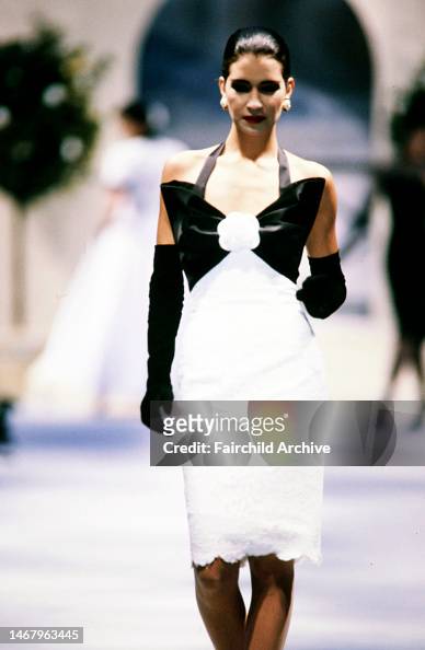 Chanel Spring 1986 Couture Runway Show News Photo - Getty