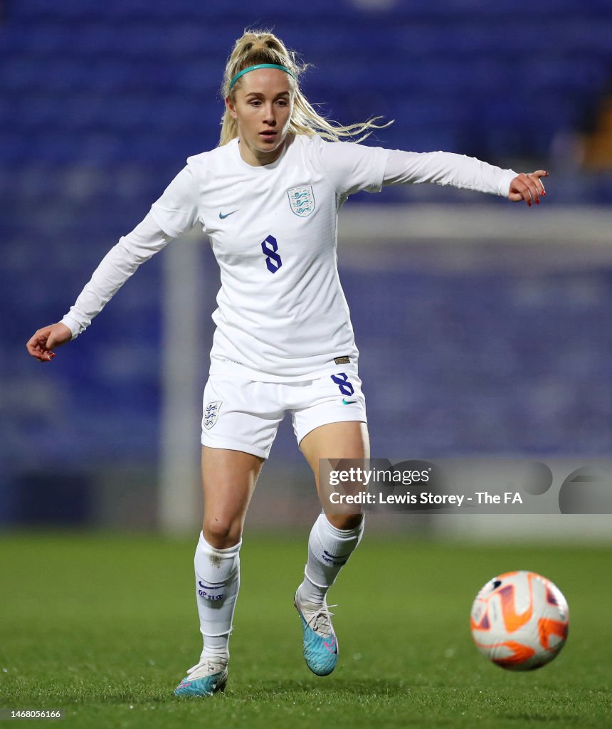Missy Bo Kearns of England in action during the International... News ...