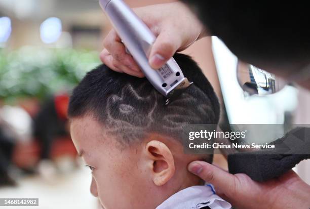 334 Boy Asia Barber Photos and Premium High Res Pictures - Getty Images 334 Boy Asia Barber Photos and Premium High Res Pictures - Getty Images