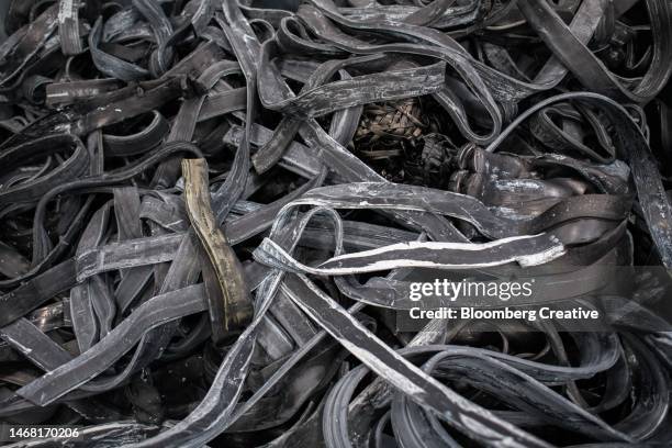 a heap of rubber belts - riemlus stockfoto's en -beelden