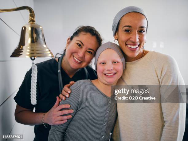 Cancer Bell Ringer Ringing Cancer Bell Photos and Premium High Res Pictures - Getty Images