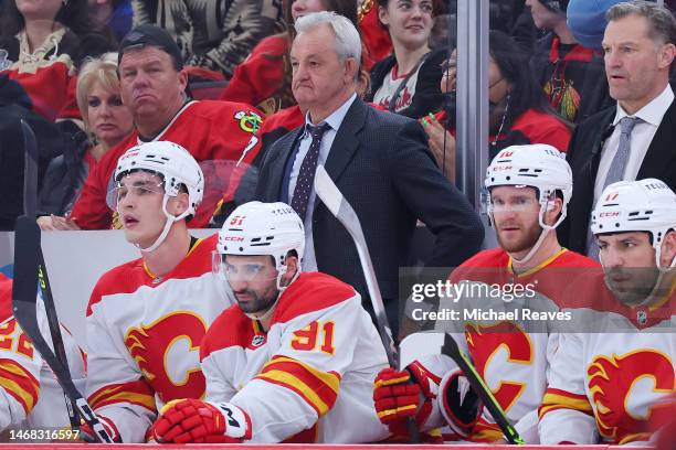 Head coach Darryl Sutter of the Calgary Flames looks on against the Chicago Blackhawks at United Center on January 08, 2023 in Chicago, Illinois.