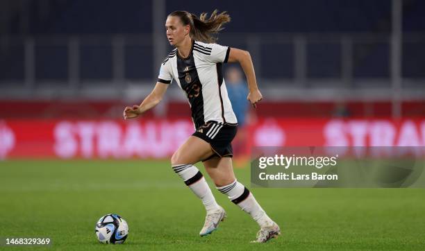 Klara Bühl of Germany runs with the ball during the Women's friendly match between Germany and Sweden at Schauinsland-Reisen-Arena on February 21,...