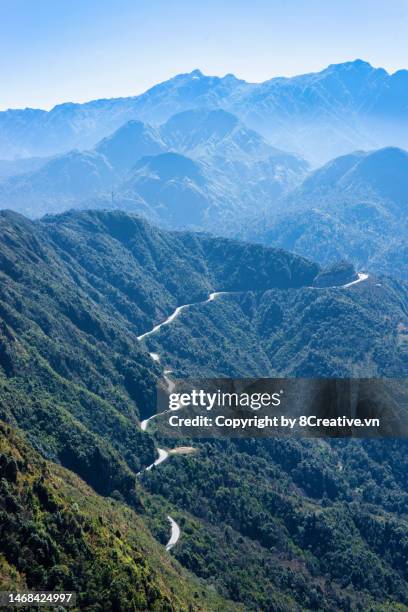 panoramic view of o quy ho pass from above - sa pa stock pictures, royalty-free photos & images