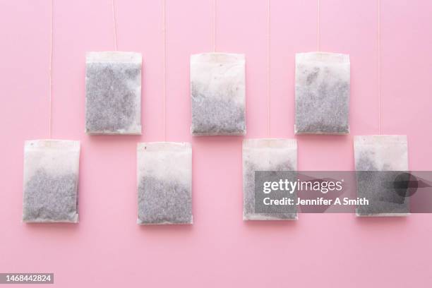 tea bags - tea bags stock-fotos und bilder