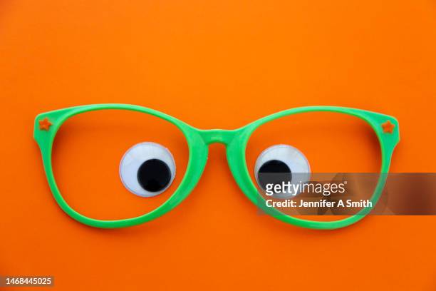 giant glasses - google eyes stock pictures, royalty-free photos & images
