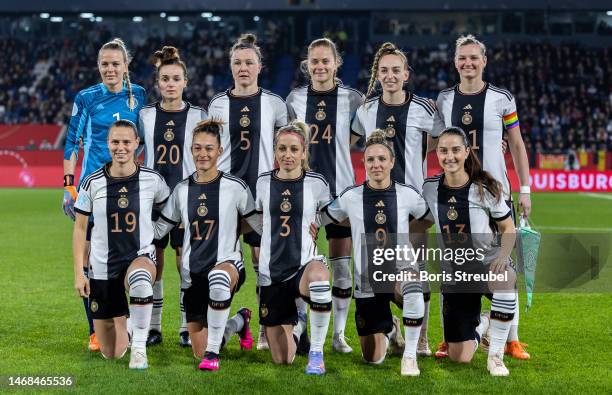 Team photo front row from left to right: Klara Buehl of Germany, Felicitas Rauch of Germany, Kathrin Hendrich of Germany, Svenja Huth of Germany,...