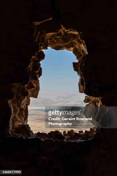 dead sea viewpoint, masada ruins, israel - festung masada stock-fotos und bilder