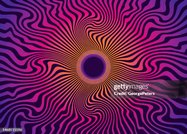 psychedelische sonne mit sonnenstrahlen - trance stock-grafiken, -clipart, -cartoons und -symbole