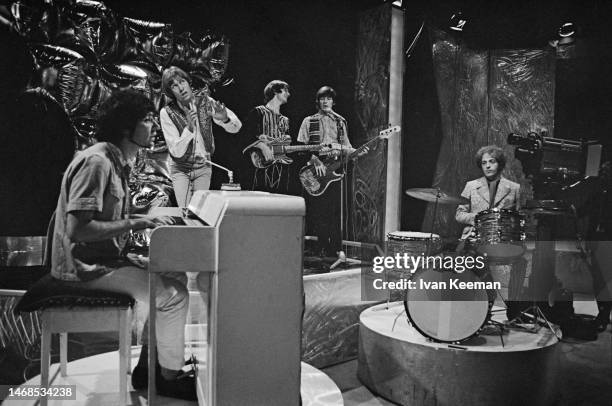 English rock band Manfred Mann perform the single 'So Long Dad' on the set of the BBC Television pop music television show 'Top of the Pops' in...