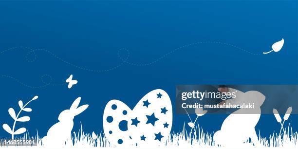 ilustrações de stock, clip art, desenhos animados e ícones de blue spring background with easter bunnies - coelhinho da páscoa