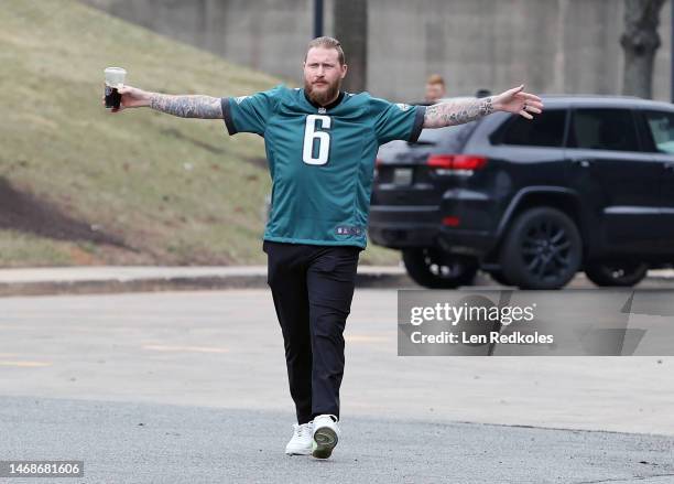 Nicolas Deslauriers of the Philadelphia Flyers walks through the parking lot into the arena prior to his game against the Seattle Kraken at the Wells...