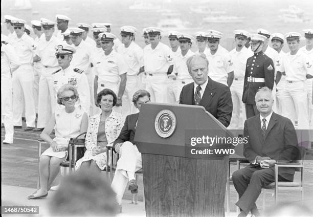 Gerald R. Ford Ww2 116 Gerald Ford July 4 1976 Stock Photos, High-Res Pictures, and Images ...