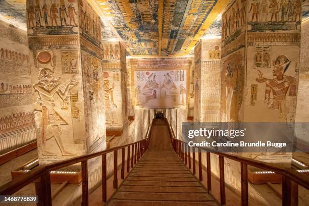 tomb of ramses v and ramses vi (kv9), valley of the kings, egypt - valley of the kings stock pictures, royalty-free photos & images