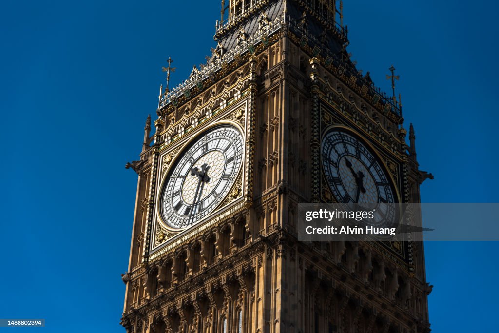 View of London Big Ben (Great Bell of the Great Clock of Westminster) in London, England .