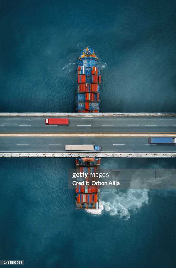 Container ship going under brief