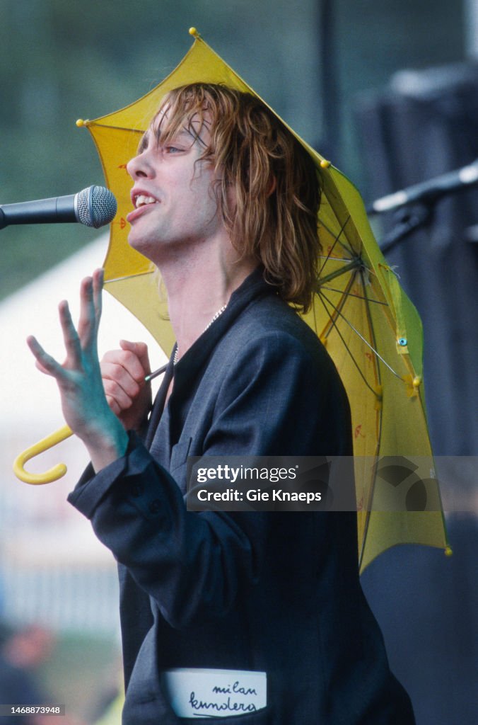 Johnny Razorlight Q Razorlight, Johnny Borrell with a book by Milan Kundera in his pocket ...