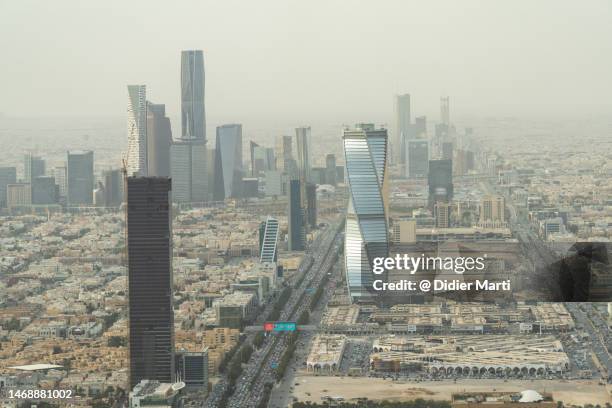 king abdullah financial district in riyadh - riyadh stock pictures, royalty-free photos & images