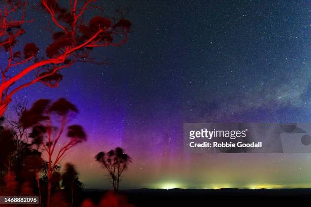 aurora australis seen from mount dale - armadale, western australia - aurora australis bildbanksfoton och bilder