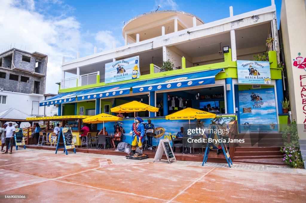 Thirsty Pirate Beach Bar
