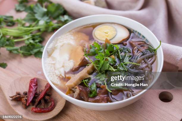 chinese delicacy bean flower vermicelli - 花粉 fotografías e imágenes de stock