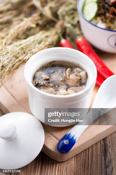 chinese food stew soup - chinese soup bildbanksfoton och bilder