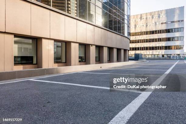 city parking lot - tarmac pavement stock pictures, royalty-free photos & images