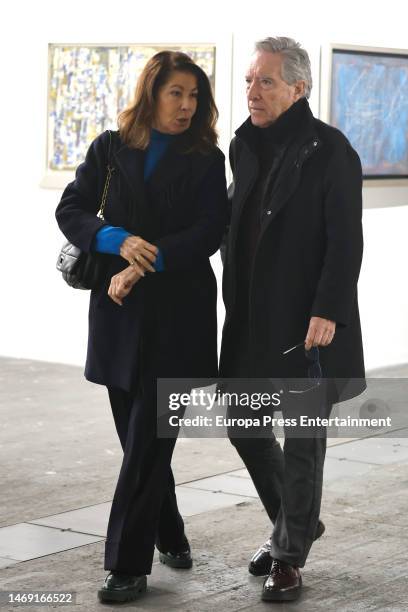 Lola Carretero and Iñaki Gabilondo during their visit to ARCO, on February 24 in Madrid, Spain.