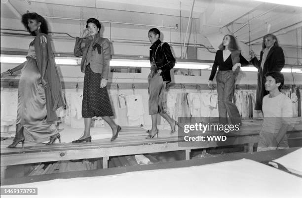 Designer Calvin Klein and models Janice Dickinson, Beverly Johnson, Alva Chinn and Patti Hansen