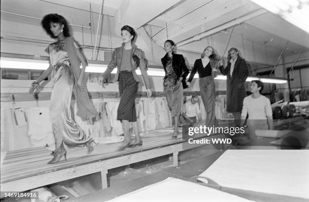 Designer Calvin Klein and models Janice Dickinson, Beverly Johnson, Alva Chinn and Patti Hansen