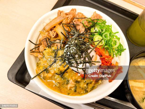 taiwanese style rice bowl teishoku - rice bowl stockfoto's en -beelden