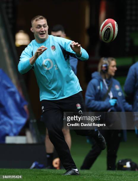 Jack Walker catches the ball during the England captain's run at the Principality Stadium on February 24, 2023 in Cardiff, Wales.