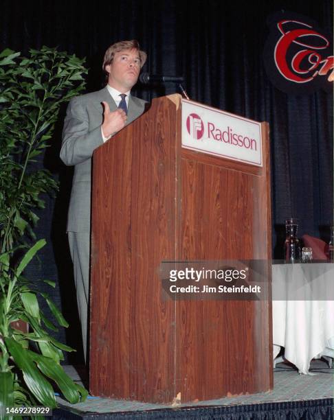 Bob Costas speaks at the radio Conclave in Minneapolis, Minnesota on July 12, 1990.
