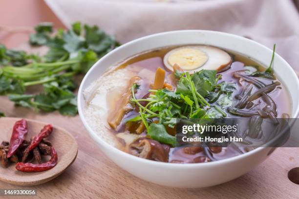 chinese delicacy bean flower vermicelli - 花粉 foto e immagini stock