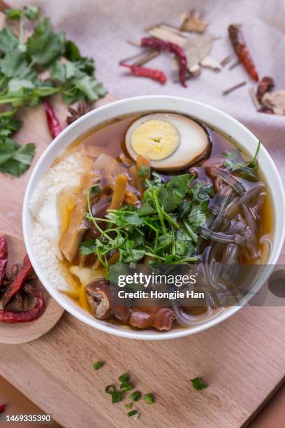 chinese delicacy bean flower vermicelli - 花粉 fotografías e imágenes de stock