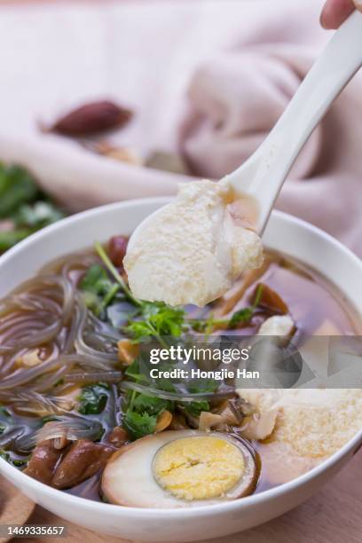 chinese delicacy bean flower vermicelli - 花粉 foto e immagini stock