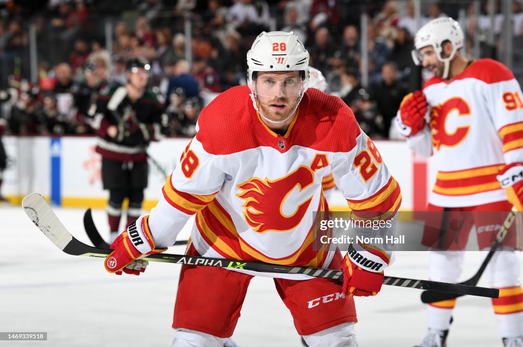 Calgary Flames v Arizona Coyotes